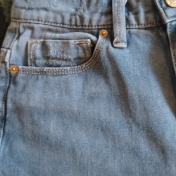 BDG Black Wash Bermuda Cutoff Mom High Rise Raw Hem Distressed Denim Shorts 25 - Picture 3 of 16